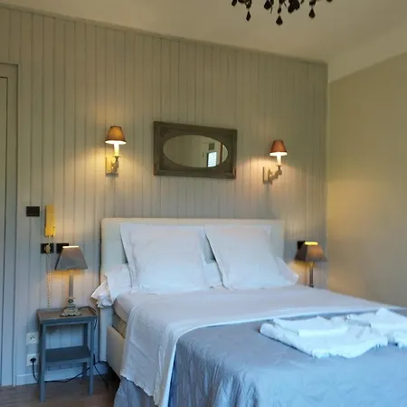 St Martin Du Canigou Et Table D'hotes De Charme Bed & Breakfast 3*