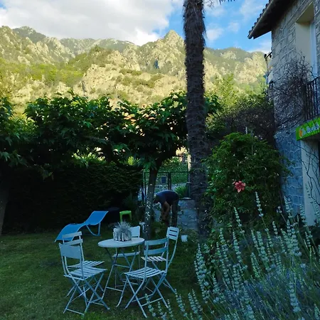 St Martin Du Canigou Et Table D'hotes De Charme